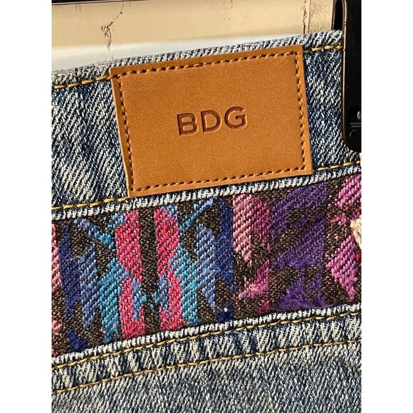 BDG High Rise Dree Cheeky size 26 Denim Shorts With Aztec Pattern Pockets - Picture 4 of 7